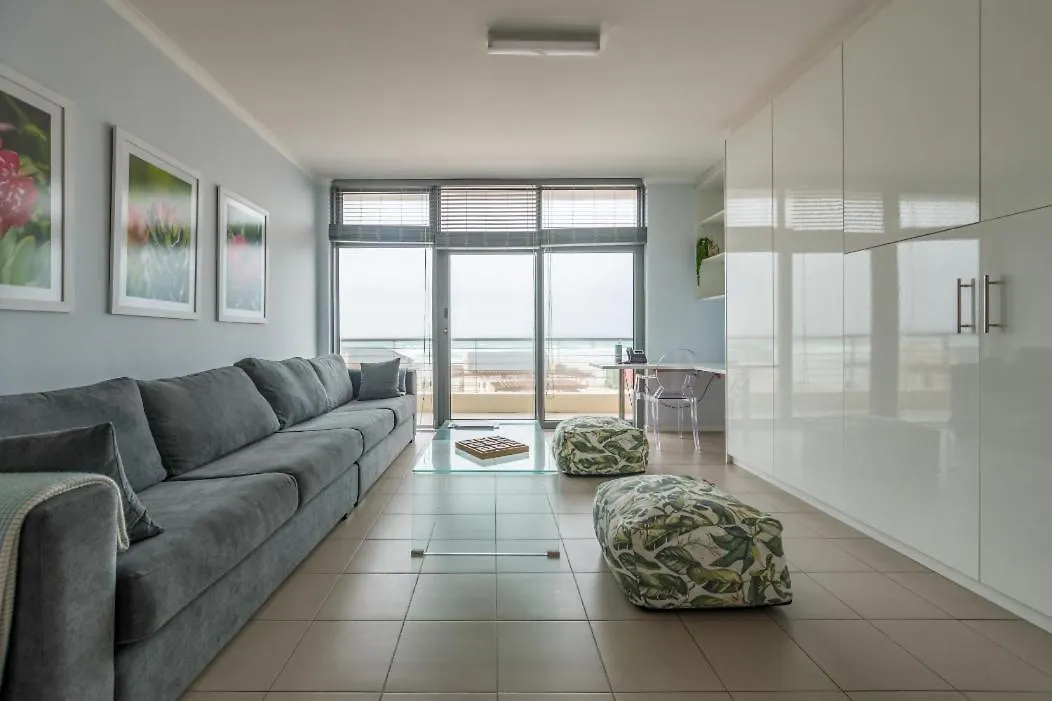 Apartment At The Beach - Muizenberg Cape Town