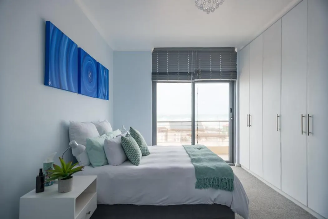 At The Beach - Muizenberg Cape Town Apartment
