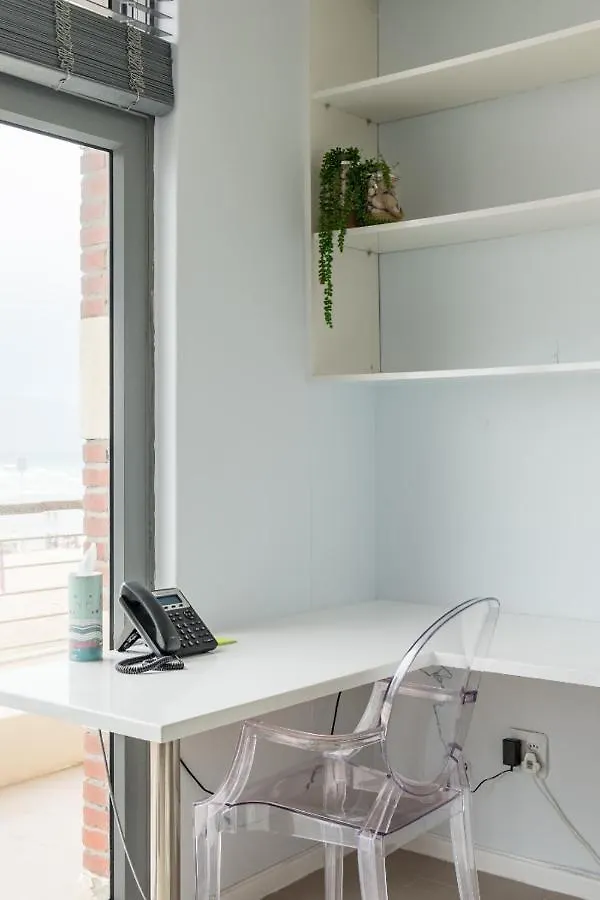 At The Beach - Muizenberg Cape Town Apartment