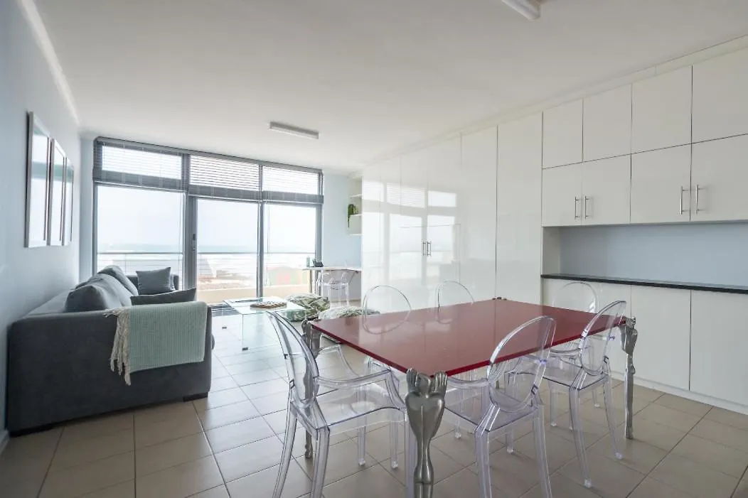 Apartment At The Beach - Muizenberg Cape Town
