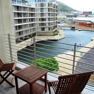 Apartment 312 Harbour Bridge, Cape Town
