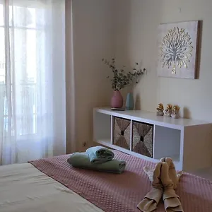 casa-brisa-do-mar-porches-algarve.hotelaalgarve.com/