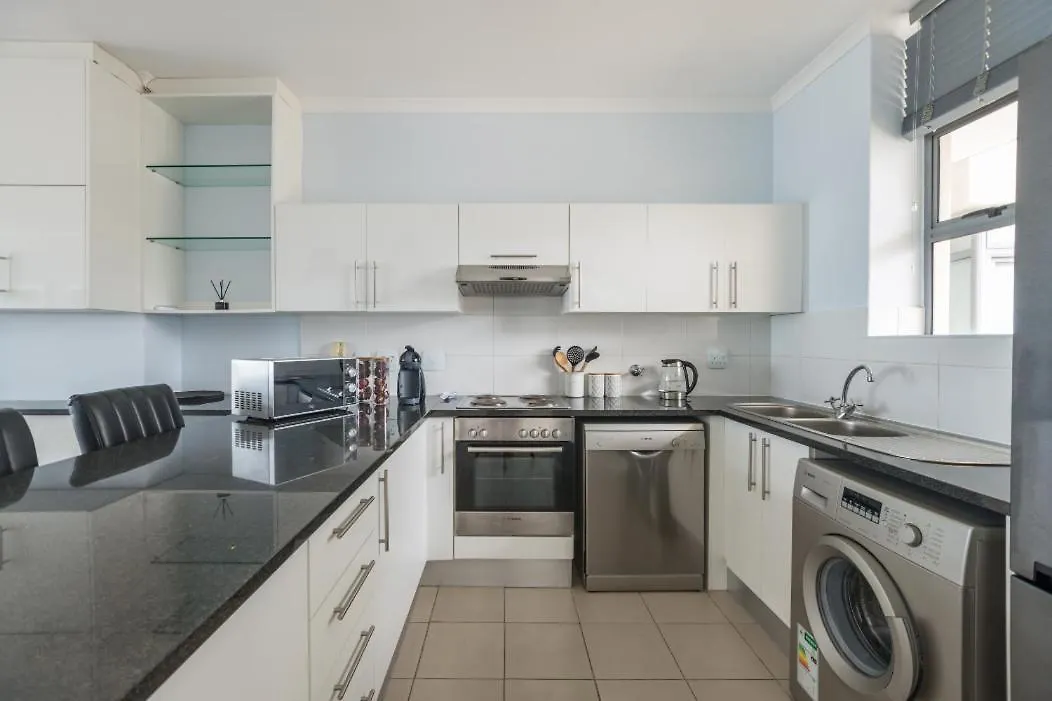 Apartment At The Beach - Muizenberg Cape Town