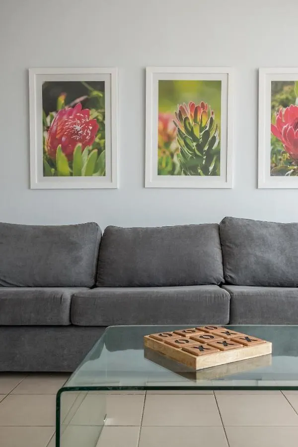 At The Beach - Muizenberg Cape Town Apartment